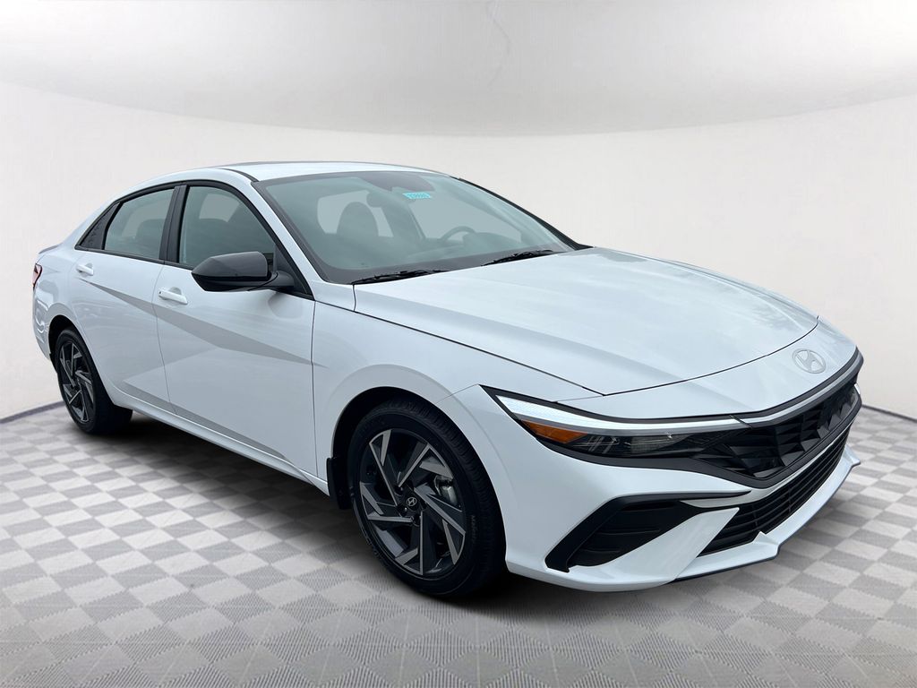 2025 Hyundai Elantra SEL Sport - 2