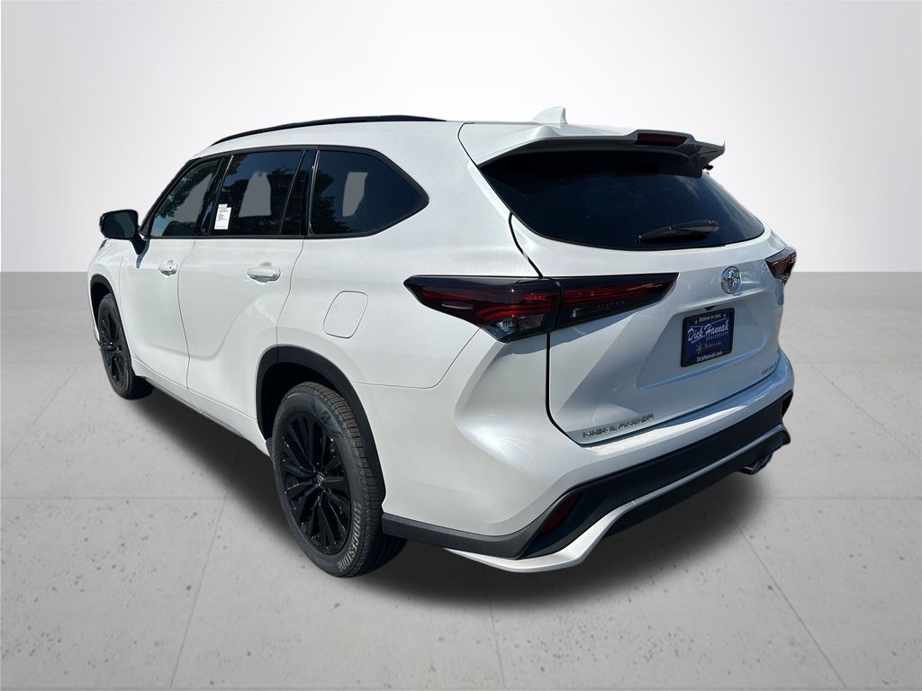 2025 Toyota Highlander XSE