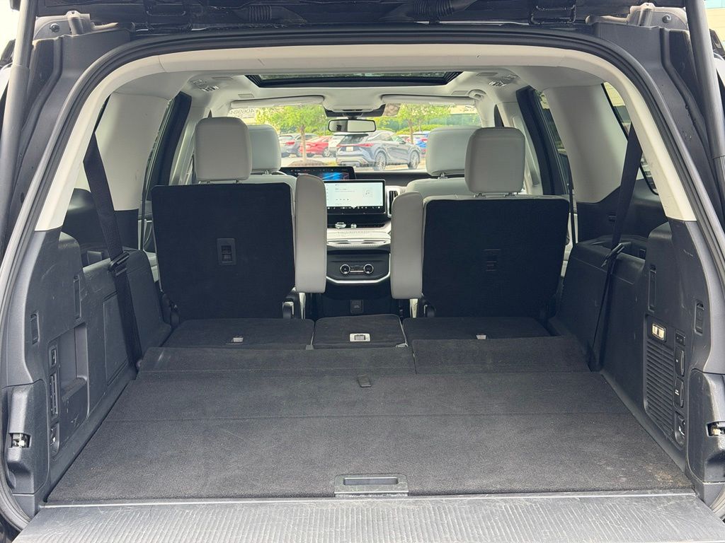 2025 Ford Expedition Platinum MAX