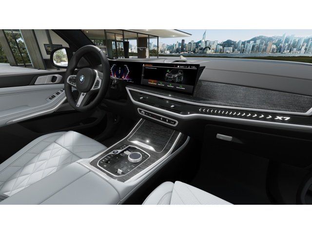 Thumbnail: 2026 BMW X7 - 14