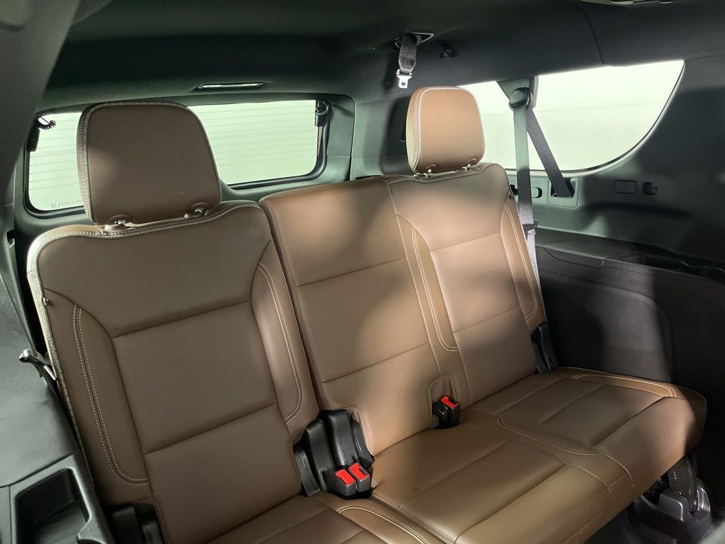 Thumbnail: 2022 Chevrolet Suburban - 13