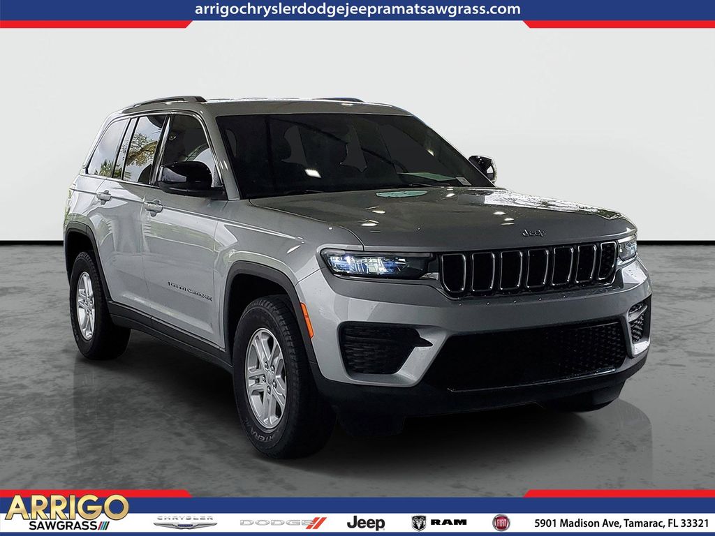 2024 Jeep Grand Cherokee Laredo