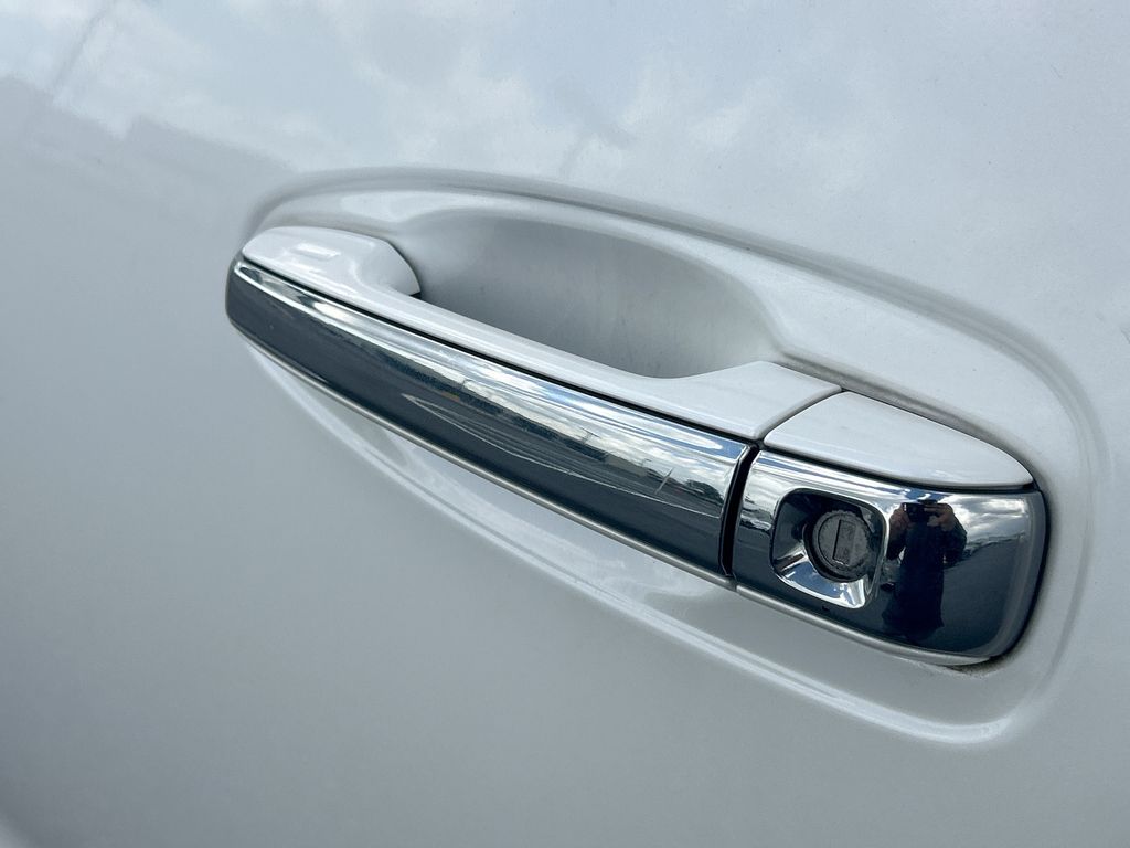 Thumbnail: 2022 Lexus GX - 23
