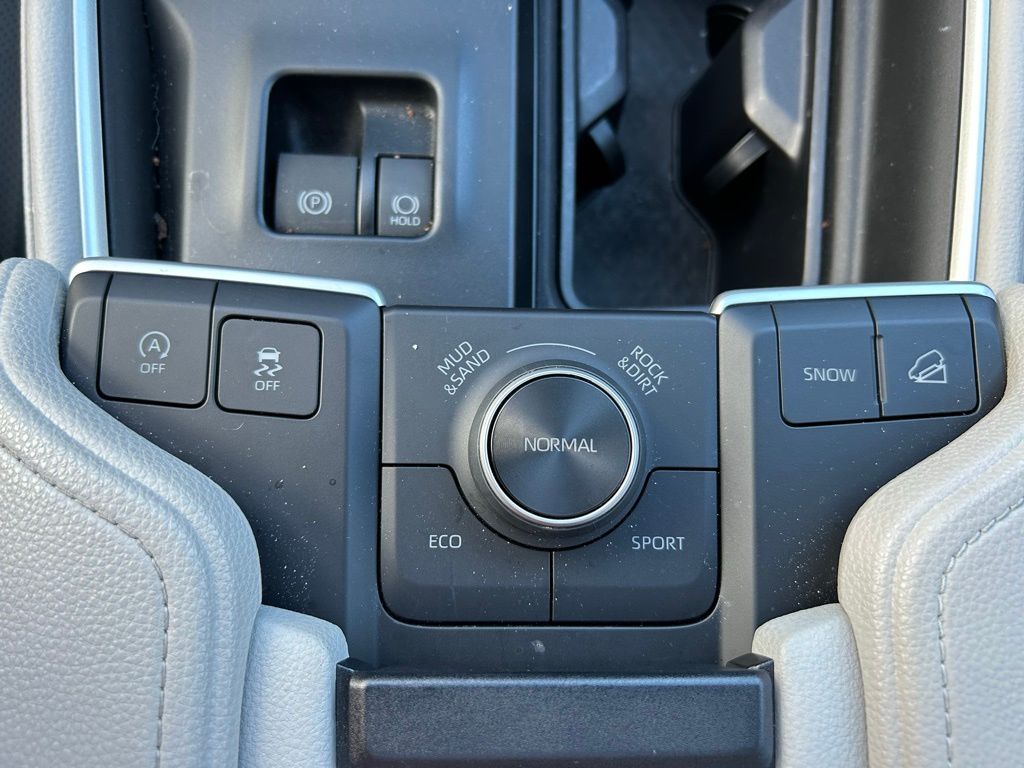 Thumbnail: 2025 Toyota Grand Highlander - 30