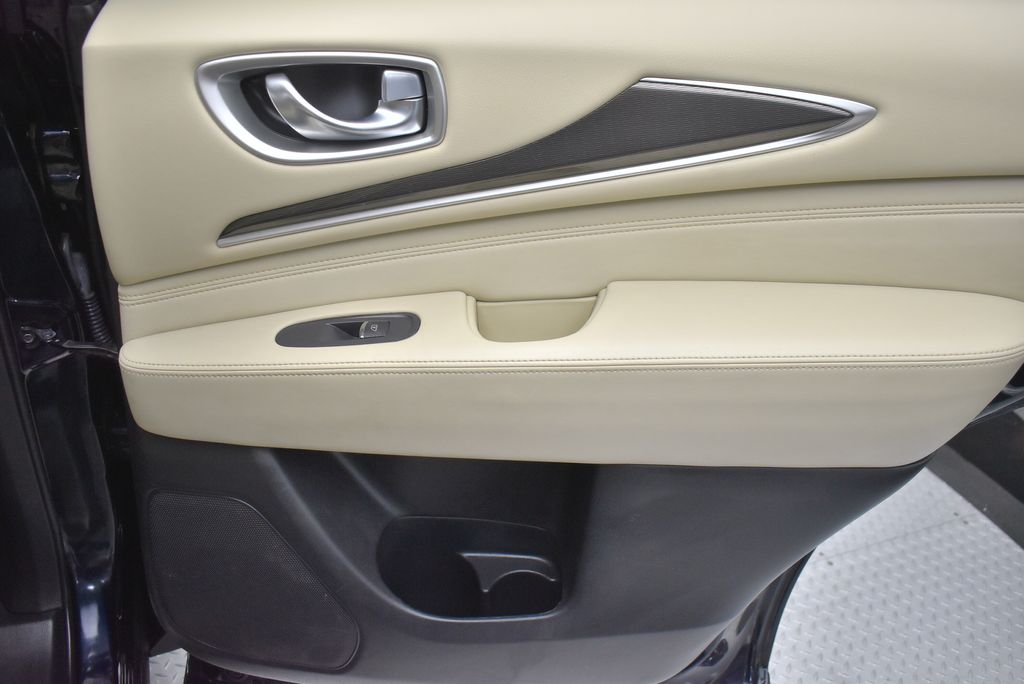 Thumbnail: 2019 INFINITI QX60 - 32