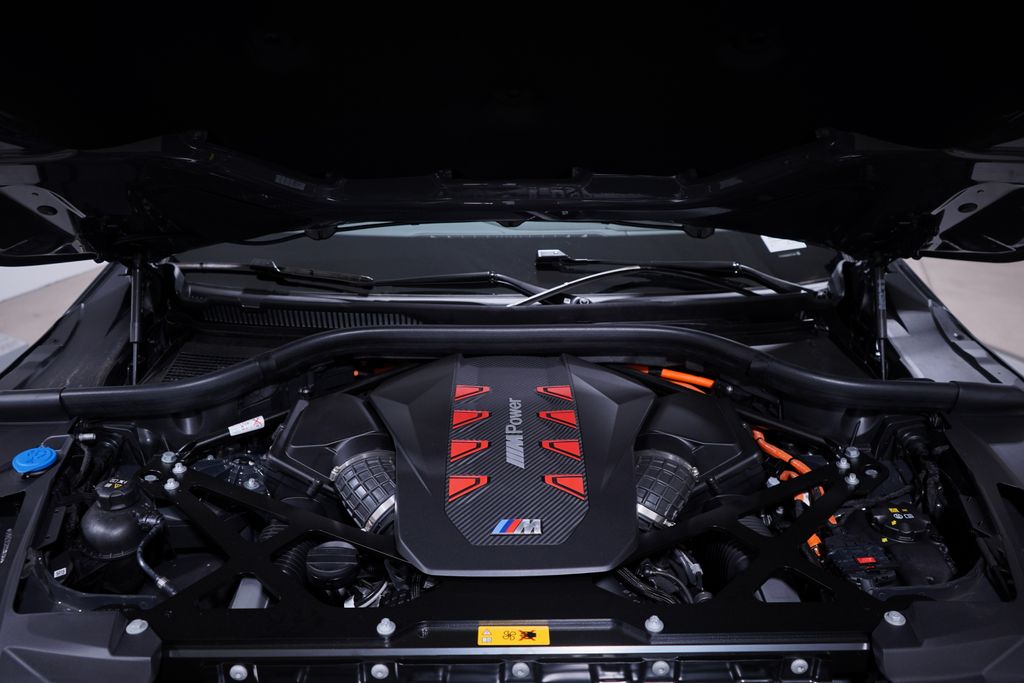 2025 BMW XM  26