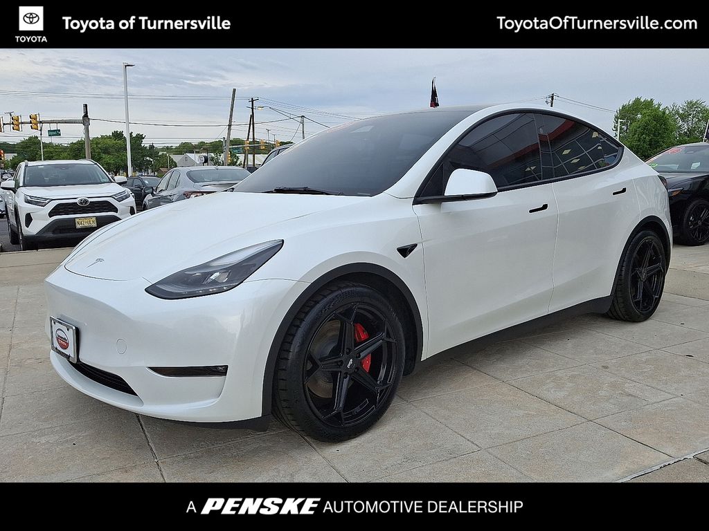 Thumbnail: 2023 Tesla Model Y - 1