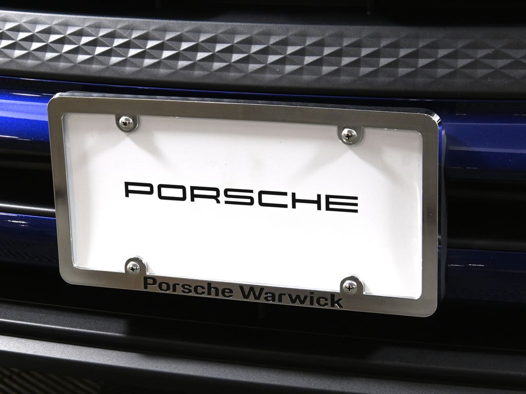 Thumbnail: 2026 Porsche Macan - 14