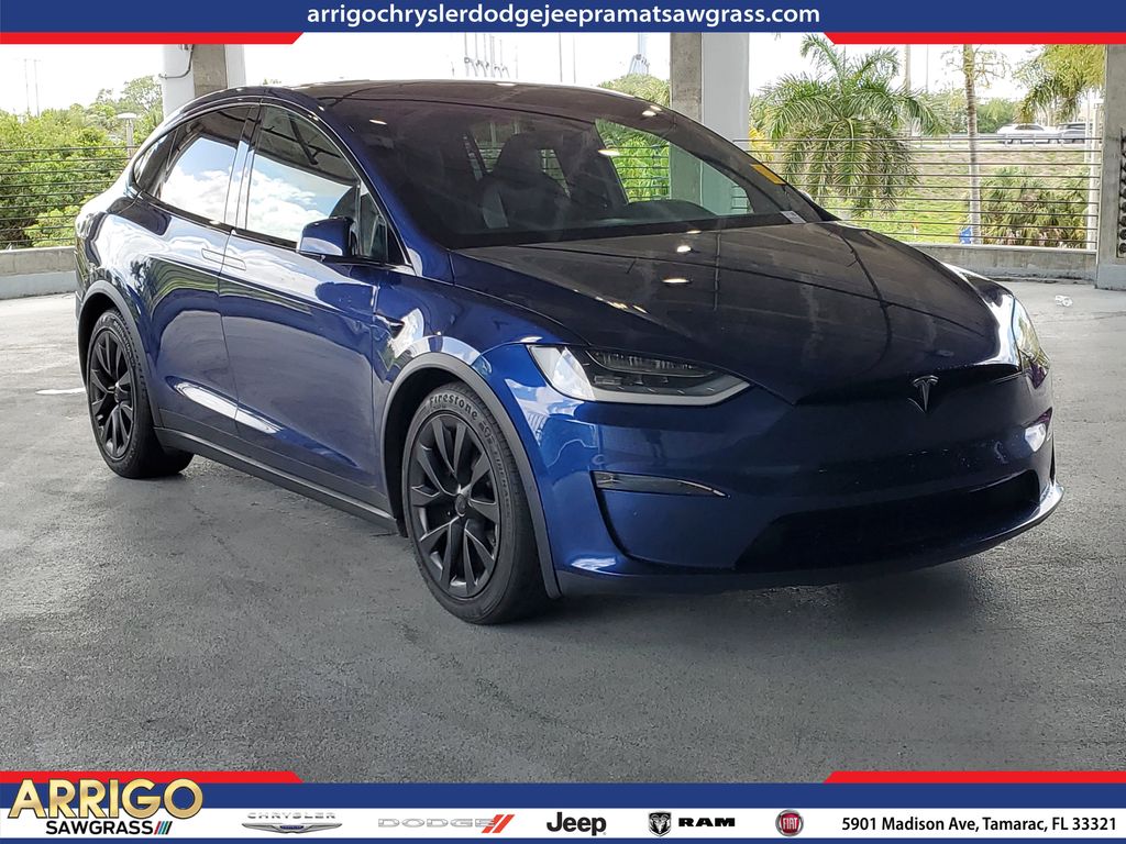 2022 Tesla Model X media 1