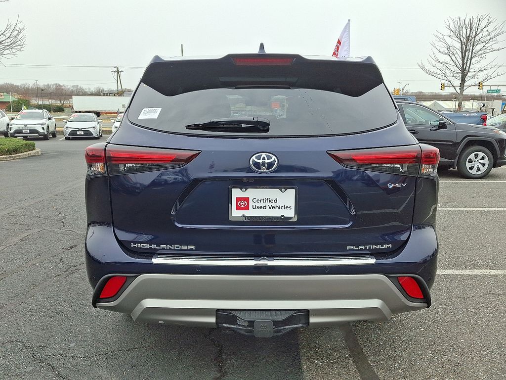 Thumbnail: 2025 Toyota Highlander - 5