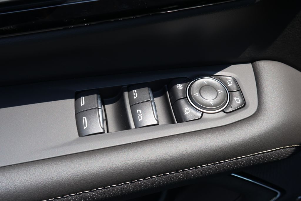 Thumbnail: 2025 Chevrolet Tahoe - 17