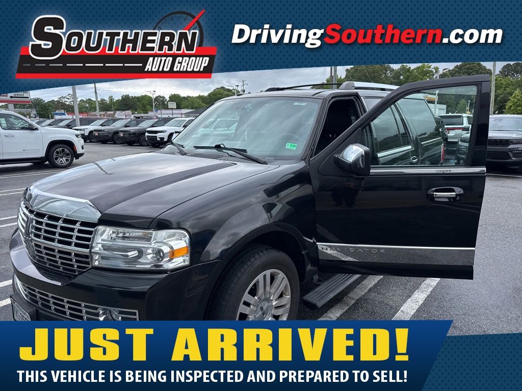 Tuxedo Black 2012 Lincoln Navigator 4WD SUV / Crossover Four-Wheel Drive 6-Speed Automatic Overdrive