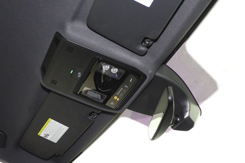 Thumbnail: 2023 Volkswagen ID.4 - 18