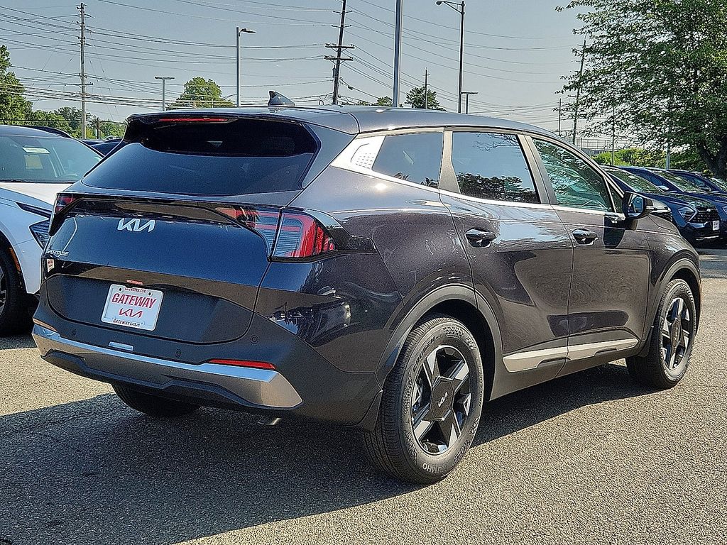 2026 Kia Sportage LX - Photo 3