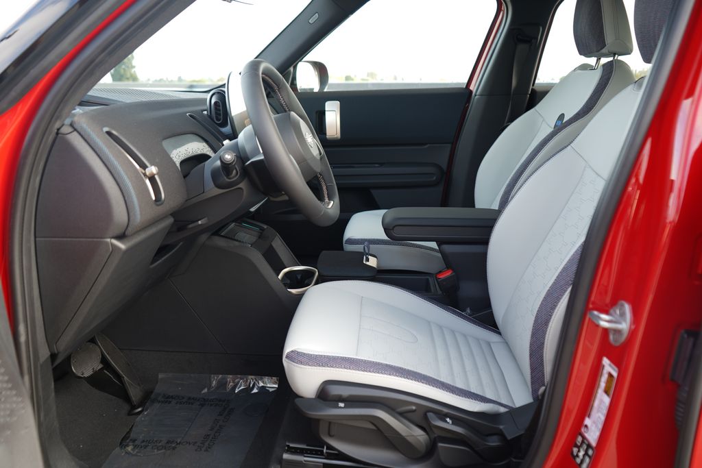 Thumbnail: 2027 MINI Cooper Countryman - 6
