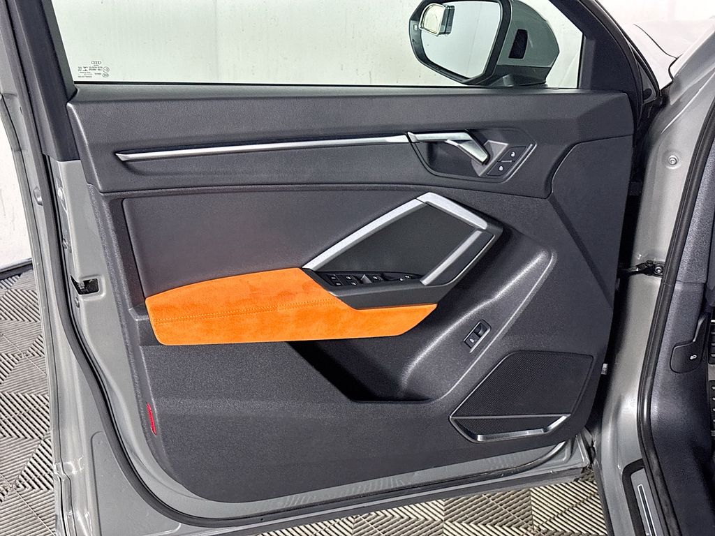 2019 Audi Q3 2.0T Premium Plus