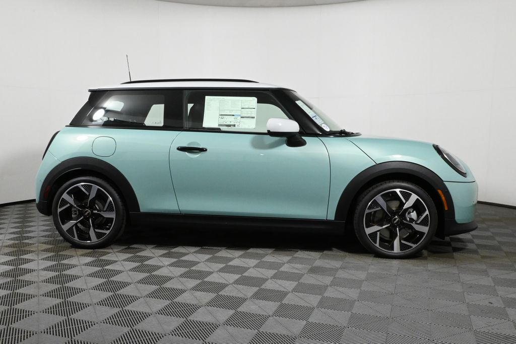 2025 MINI Cooper S 8