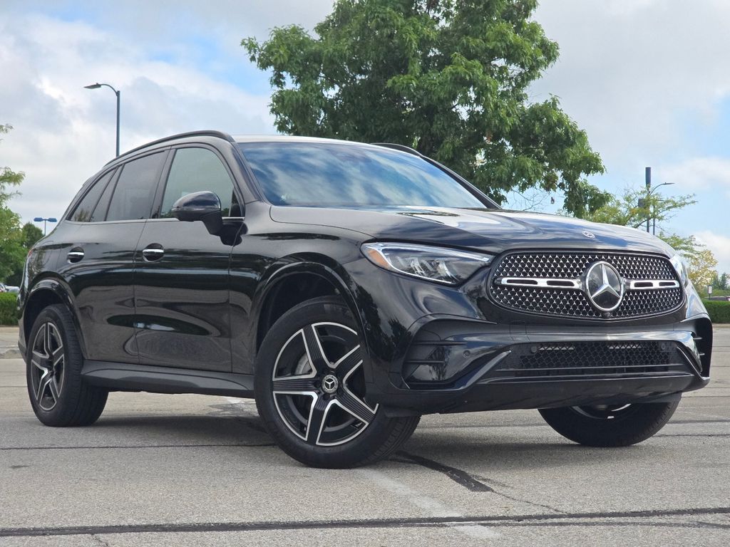 Certified Used 2026 Black Mercedes-Benz GLC 300 image 2