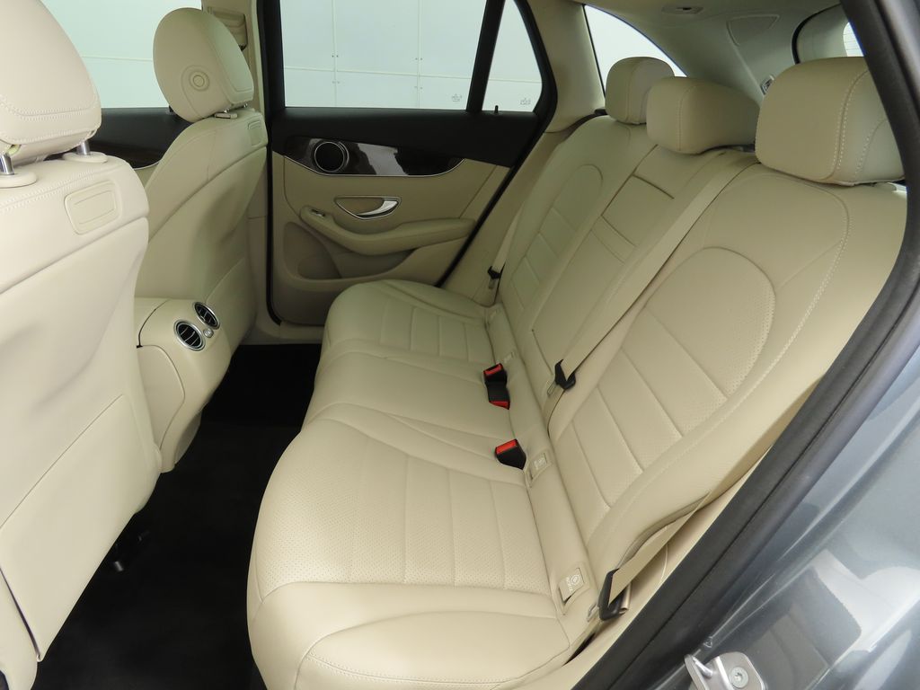 Thumbnail: 2019 Mercedes-Benz GLC - 21