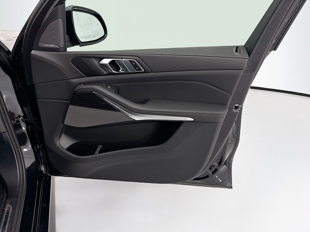 Thumbnail: 2026 BMW X5 - 24