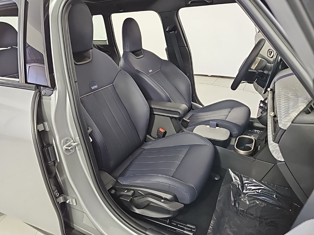 Thumbnail: 2025 MINI Cooper - 19