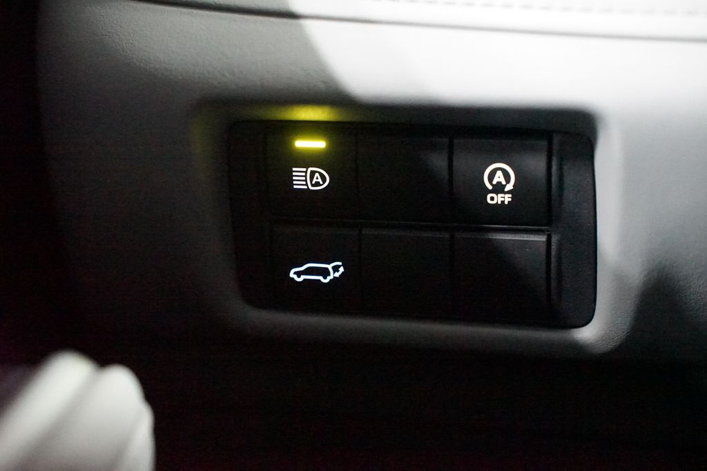 Thumbnail: 2026 Toyota Highlander - 25