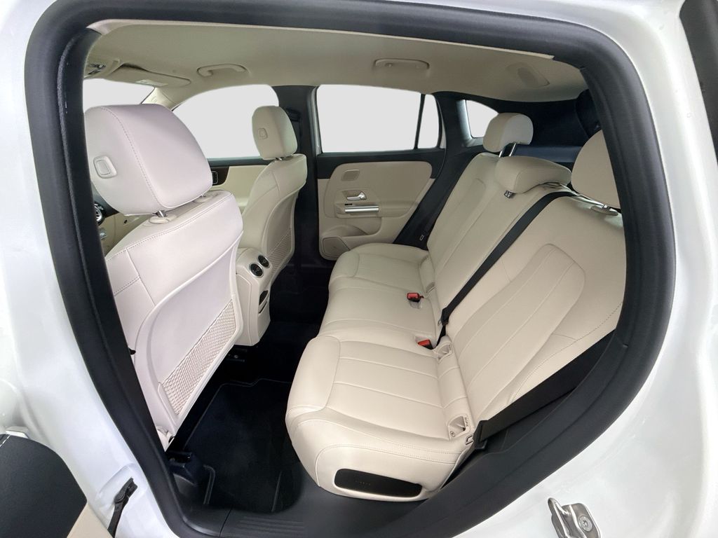 Thumbnail: 2026 Mercedes-Benz GLA - 19