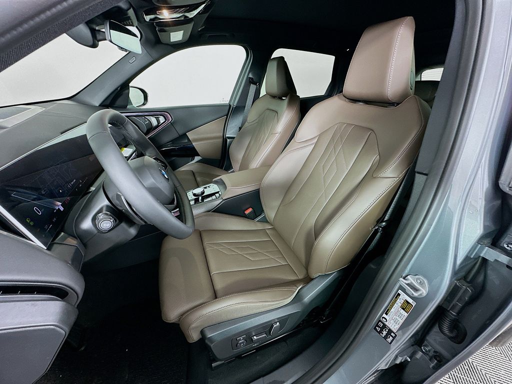 Thumbnail: 2026 BMW X3 - 16