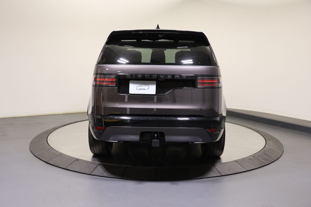 Thumbnail: 2026 Land Rover Discovery - 4