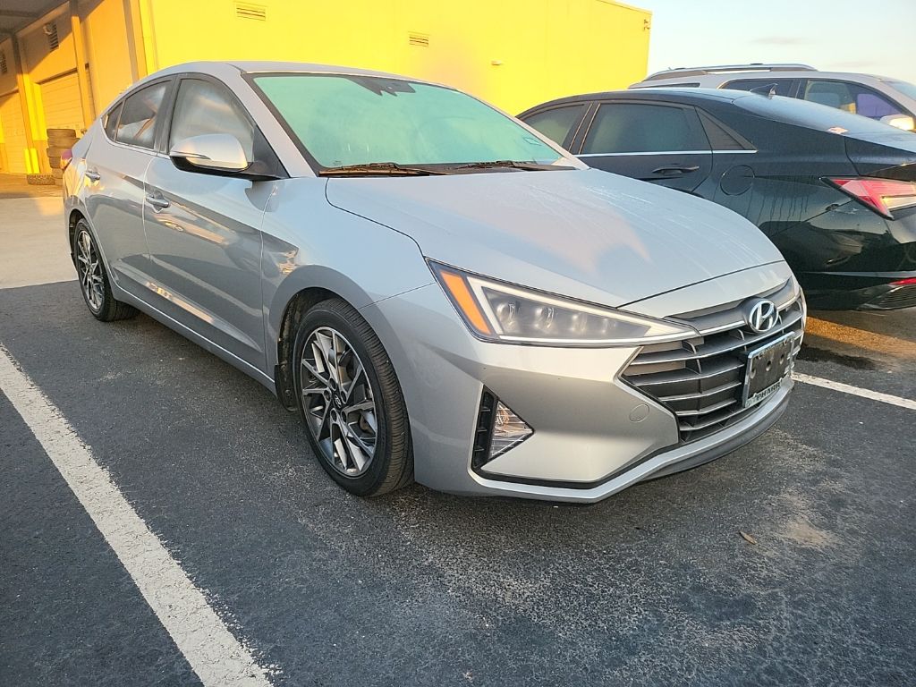 2020 Hyundai Elantra Limited Edition 4