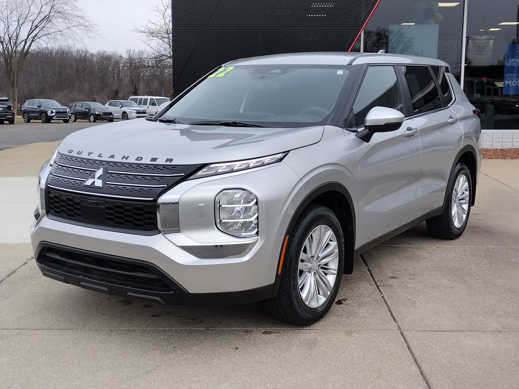2022 Mitsubishi Outlander ES S-AWC
