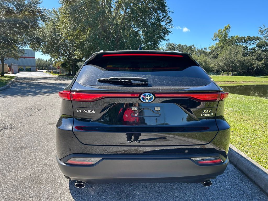 Thumbnail: 2022 Toyota Venza - 4