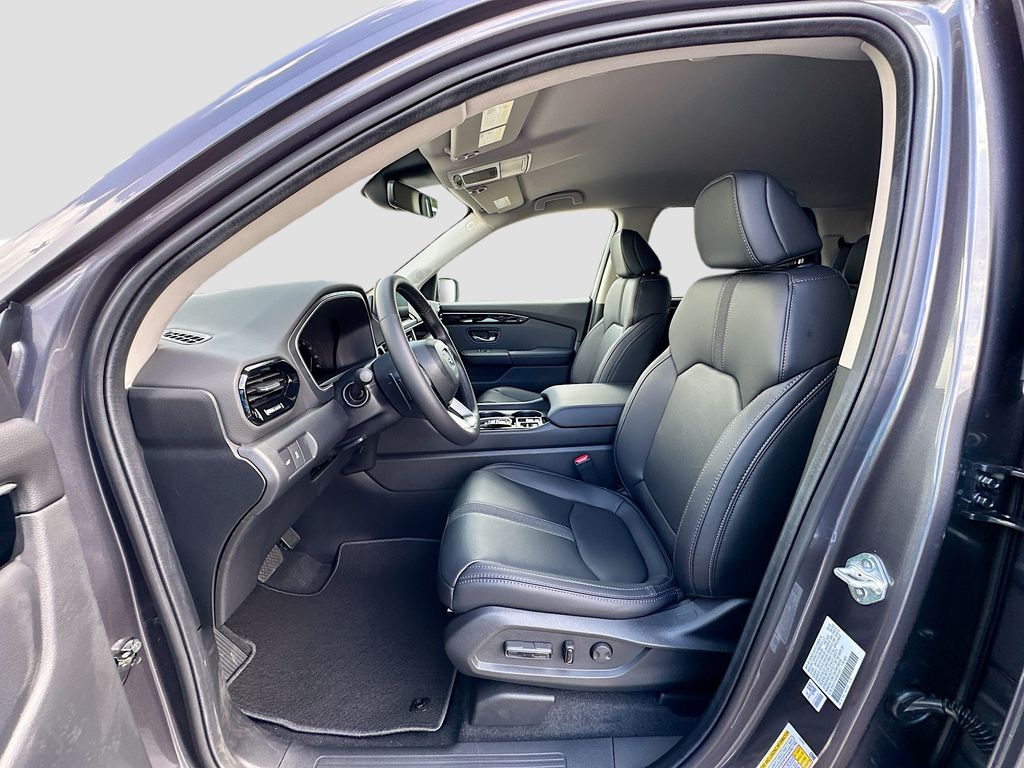 Thumbnail: 2025 Honda Pilot - 15