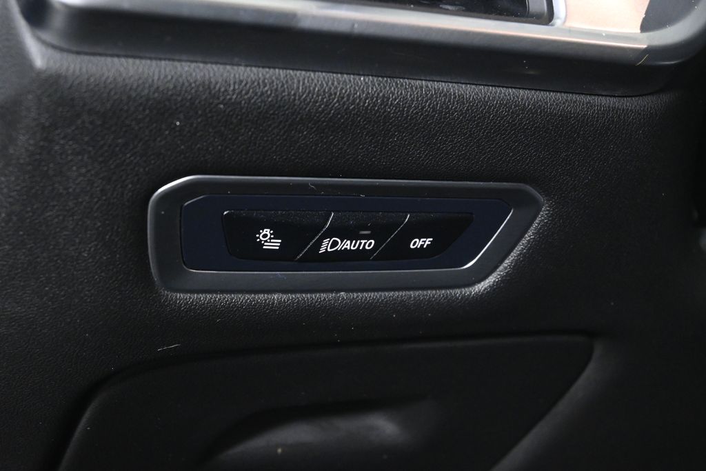 Thumbnail: 2024 BMW X7 - 25