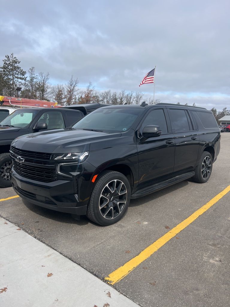 Black 2023 Chevrolet Suburban RST 4WD SUV / Crossover Four-Wheel Drive