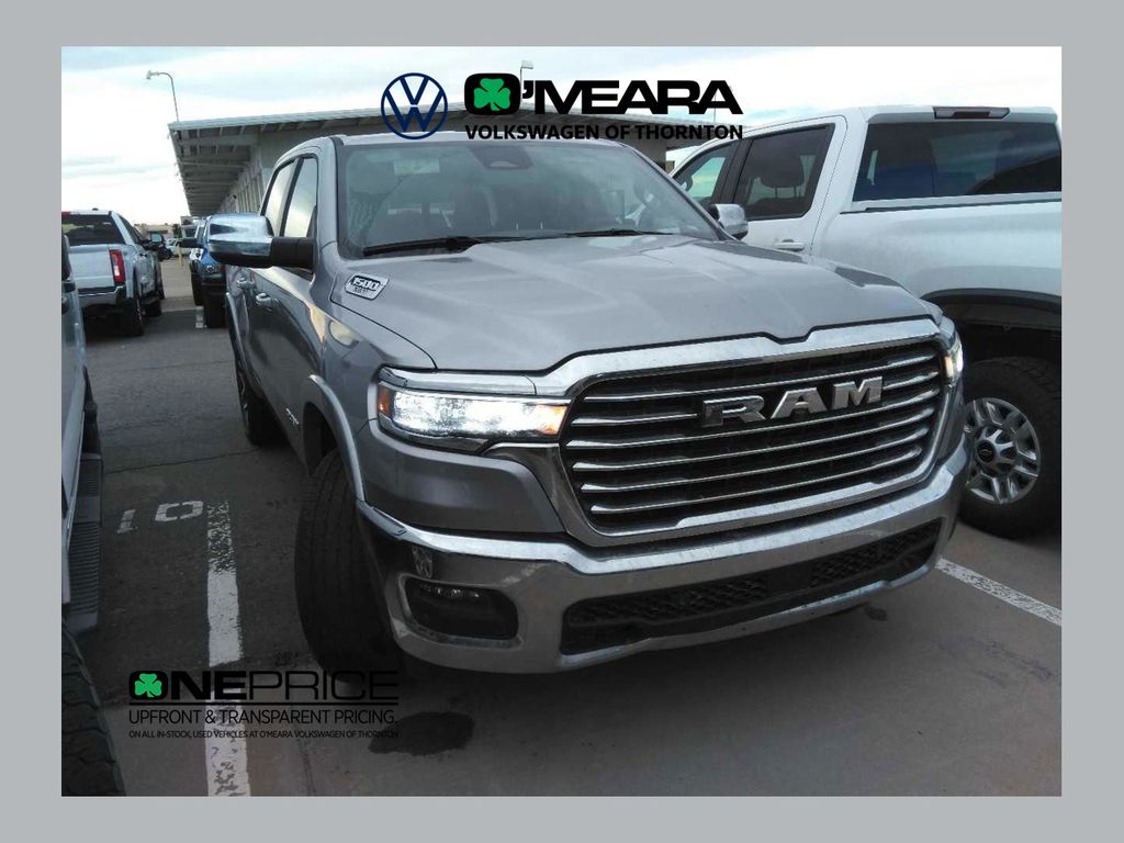 2025 RAM 1500 Laramie Crew Cab 4WD