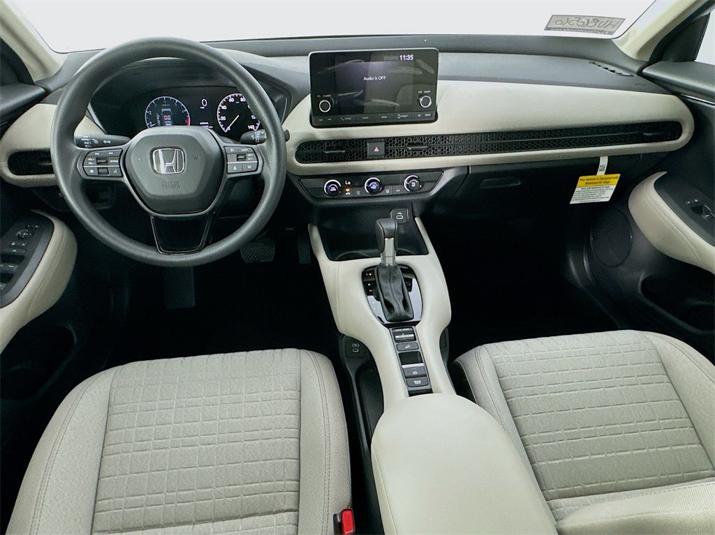 2025 Honda HR-V LX photo