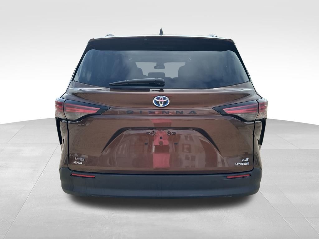 Used 2022 Toyota Sienna Van