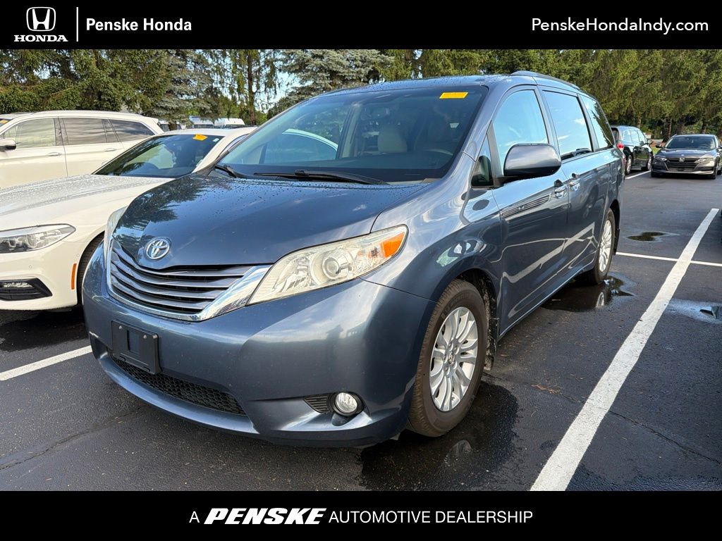 2016 Toyota Sienna XLE -
                  Indianapolis, IN