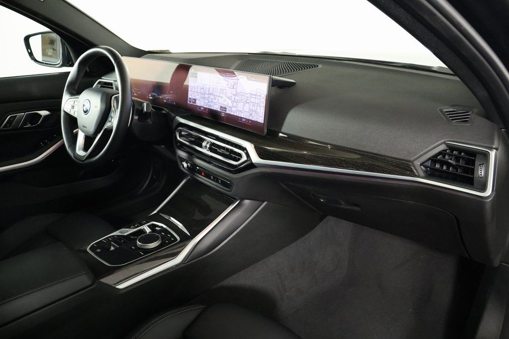 Thumbnail: 2023 BMW 3 Series - 9