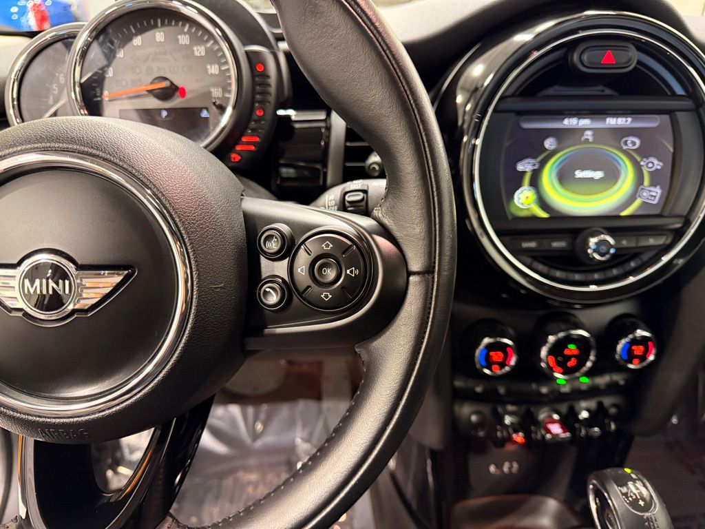 Thumbnail: 2017 MINI Cooper - 14