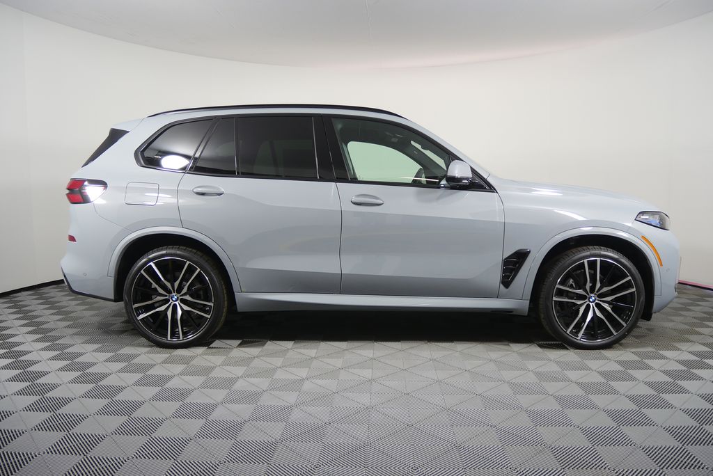 Thumbnail: 2026 BMW X5 - 2