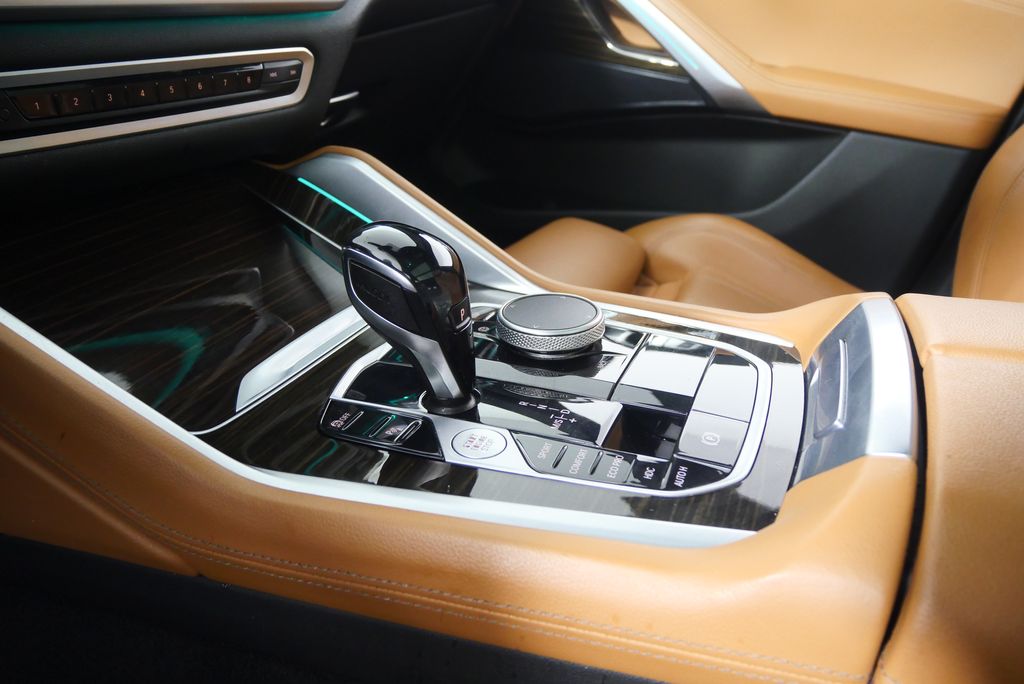 Thumbnail: 2022 BMW X6 - 27