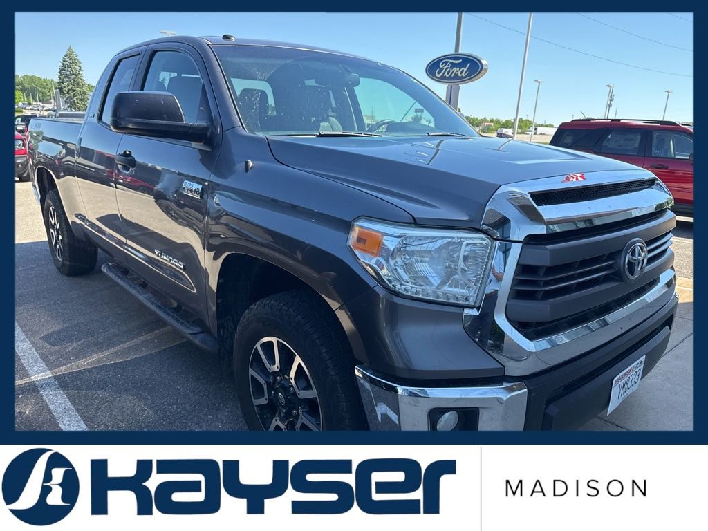 2015 Toyota Tundra's photo