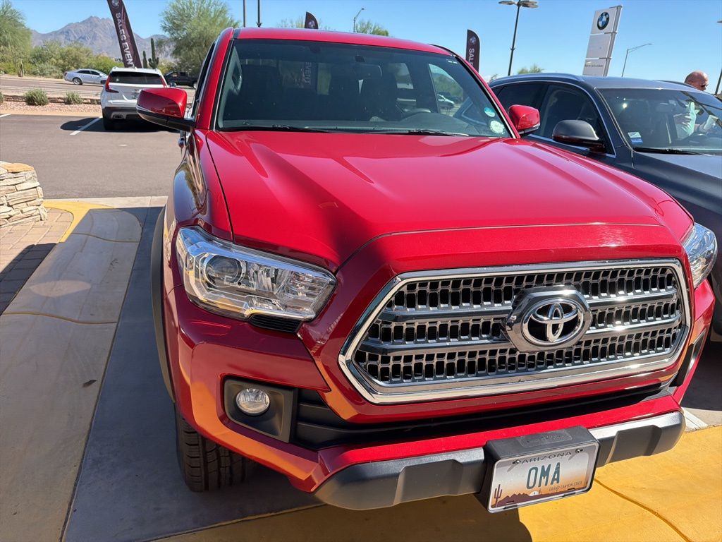 Thumbnail: 2017 Toyota Tacoma - 6
