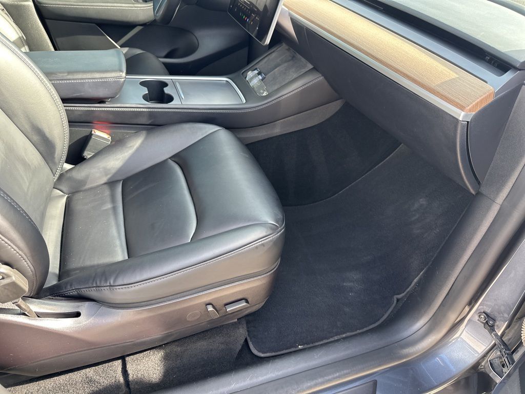 Used Car 2022 Tesla Model Y  Long Range For Sale Under $30,000 In Austin, Texas