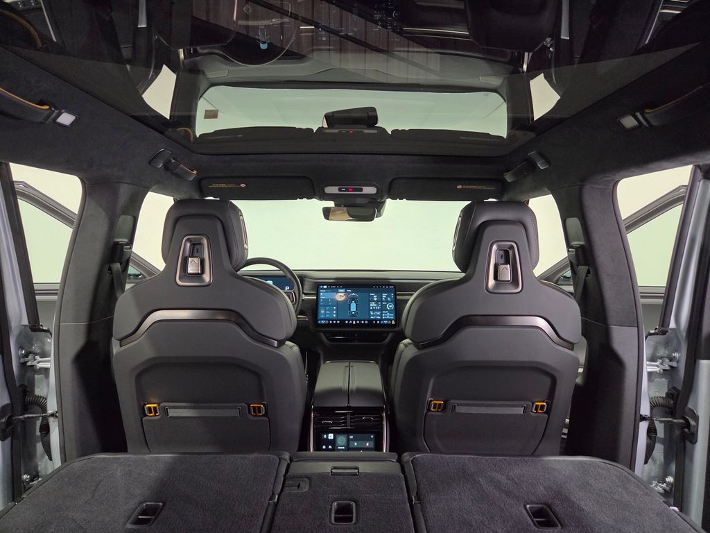 2024 Rivian R1S Adventure Dual Motor Max Pack