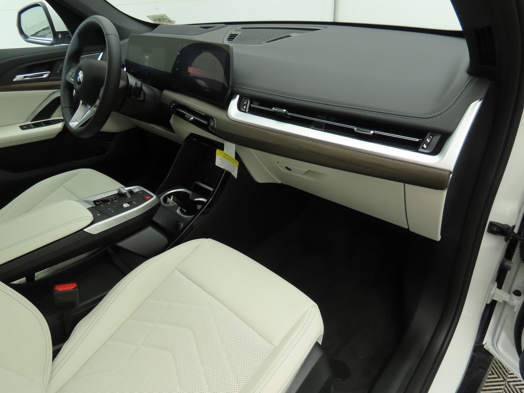 Thumbnail: 2026 BMW X1 - 16