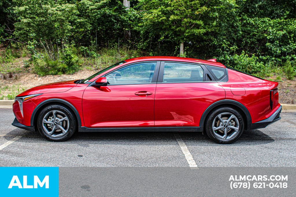 Used 2025 Red Kia LXS image 7