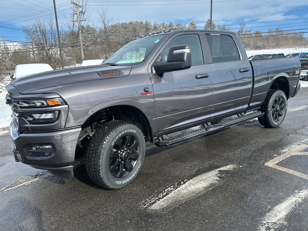 2025 RAM 2500 Big Horn Crew Cab 4WD